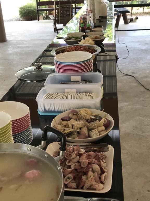 Sangtong Beach Resort Laem Sing Eksteriør bilde