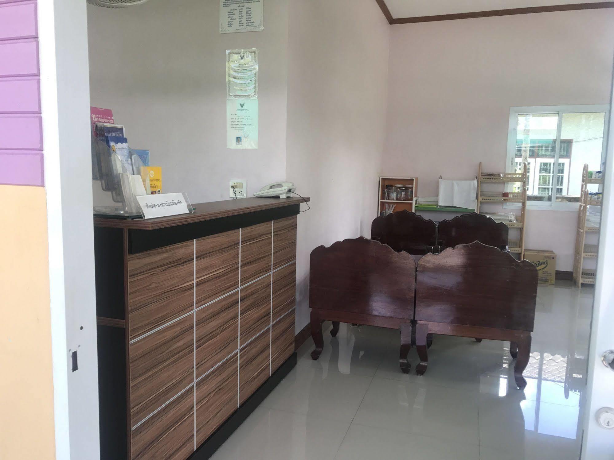 Sangtong Beach Resort Laem Sing Eksteriør bilde