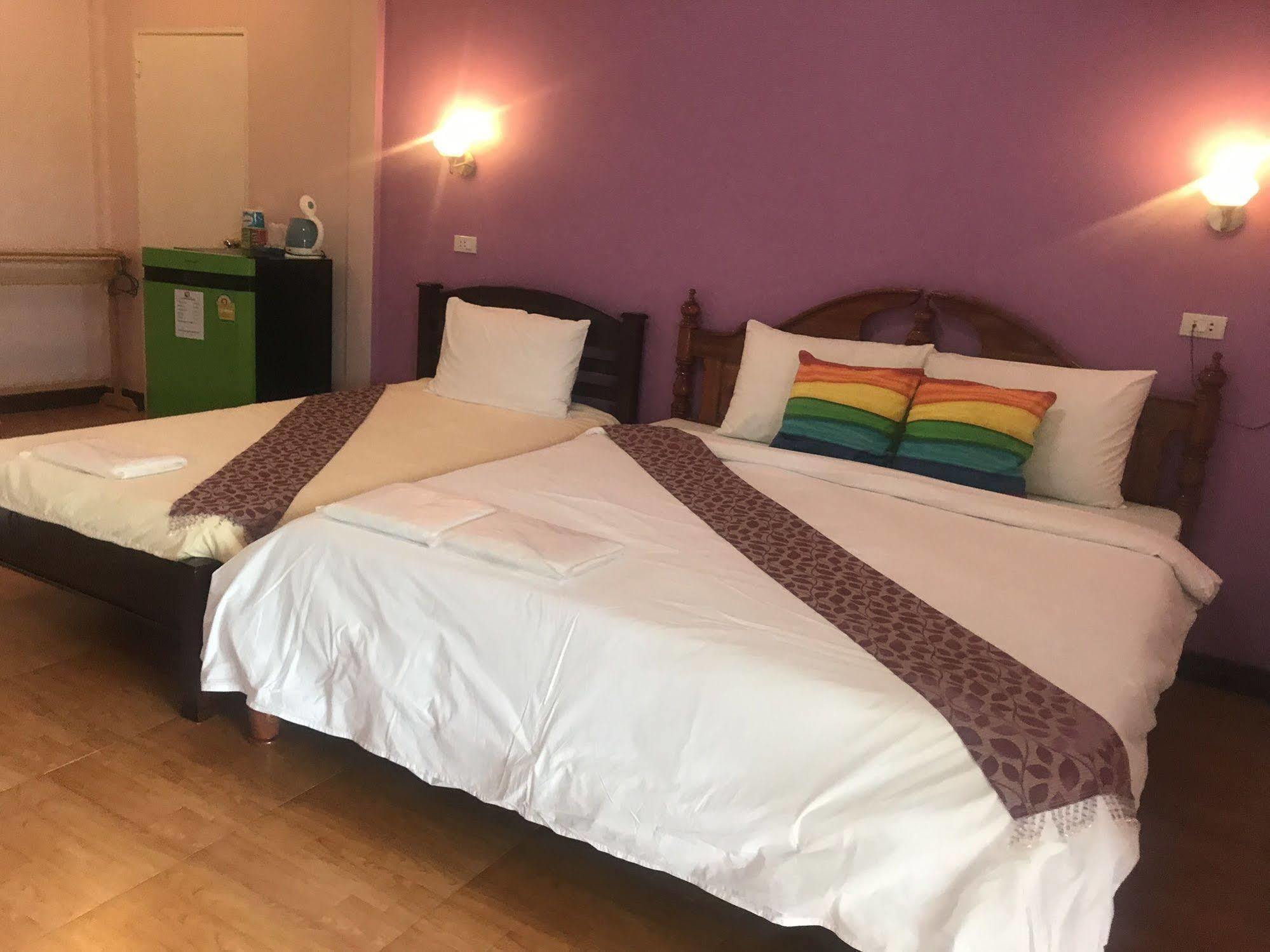 Sangtong Beach Resort Laem Sing Eksteriør bilde