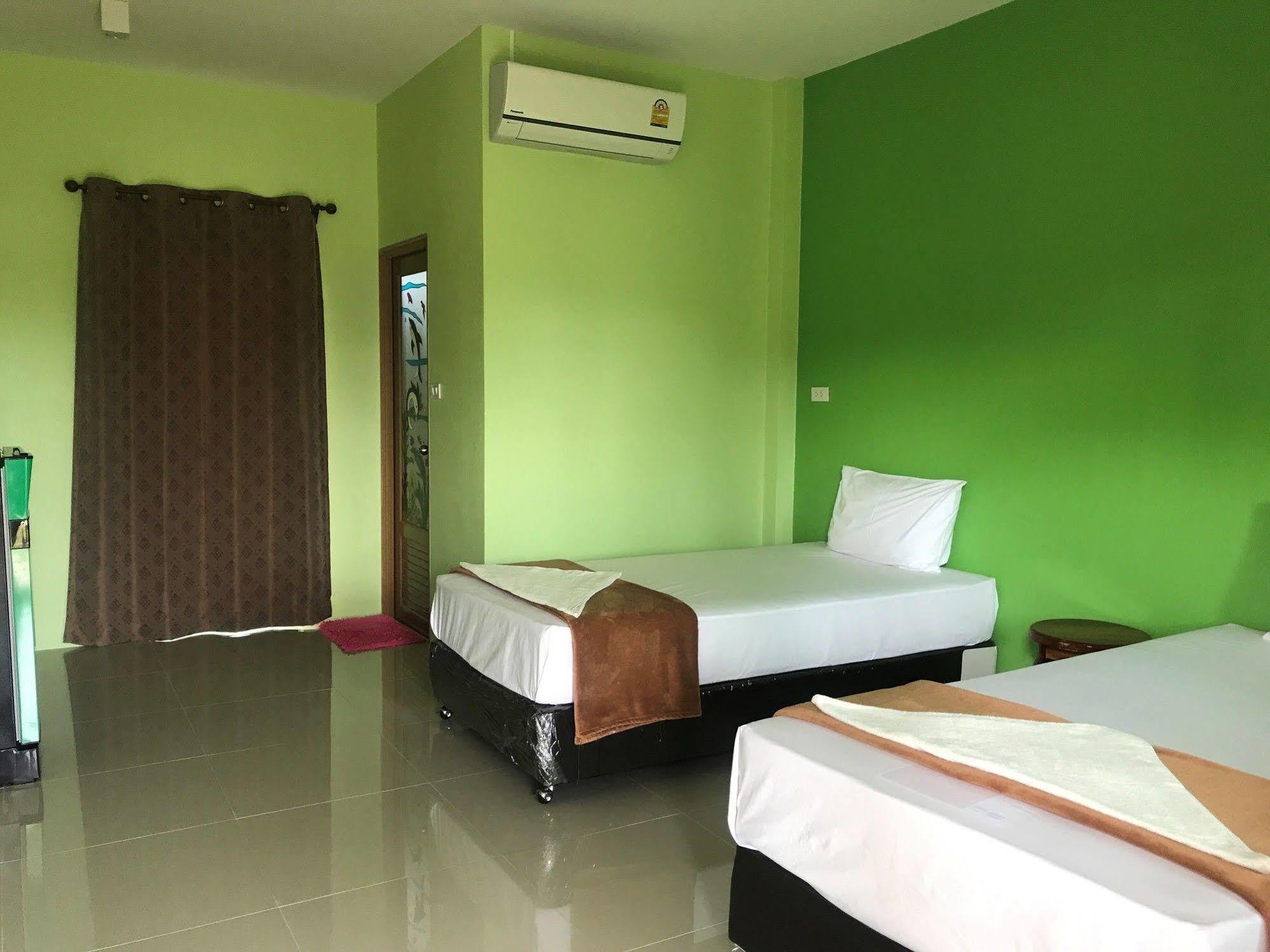 Sangtong Beach Resort Laem Sing Eksteriør bilde