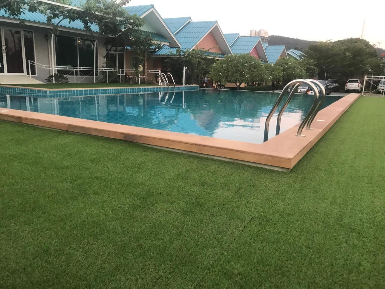 Sangtong Beach Resort Laem Sing Eksteriør bilde